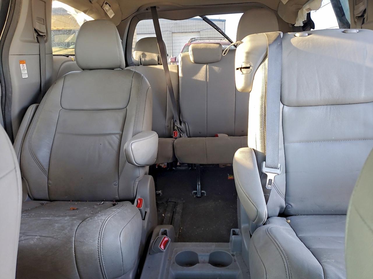 2019 TOYOTA SIENNA