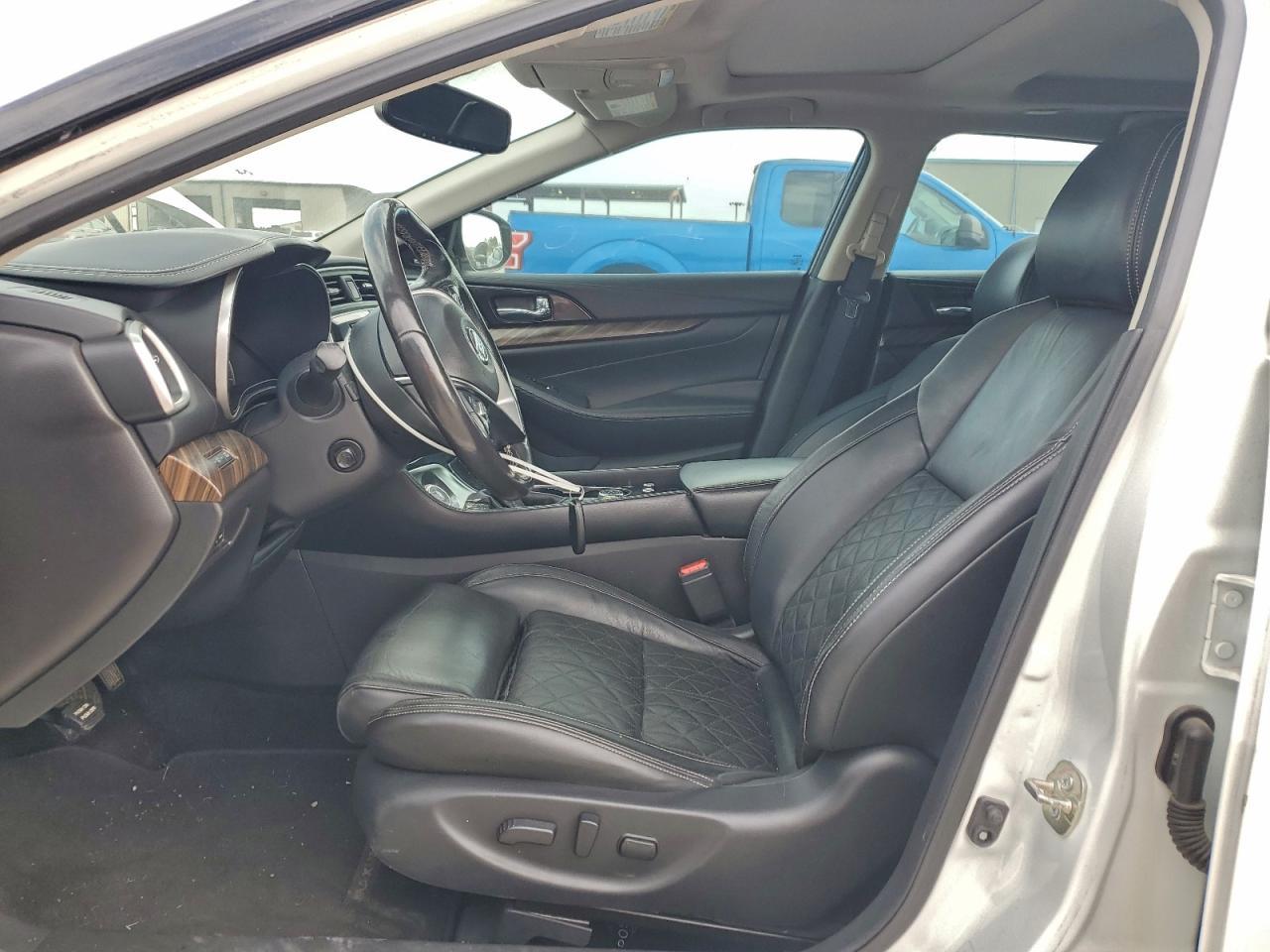 2017 NISSAN Maxima