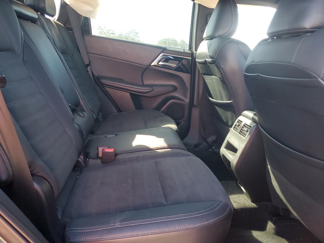 2022 MITSUBISHI outlander