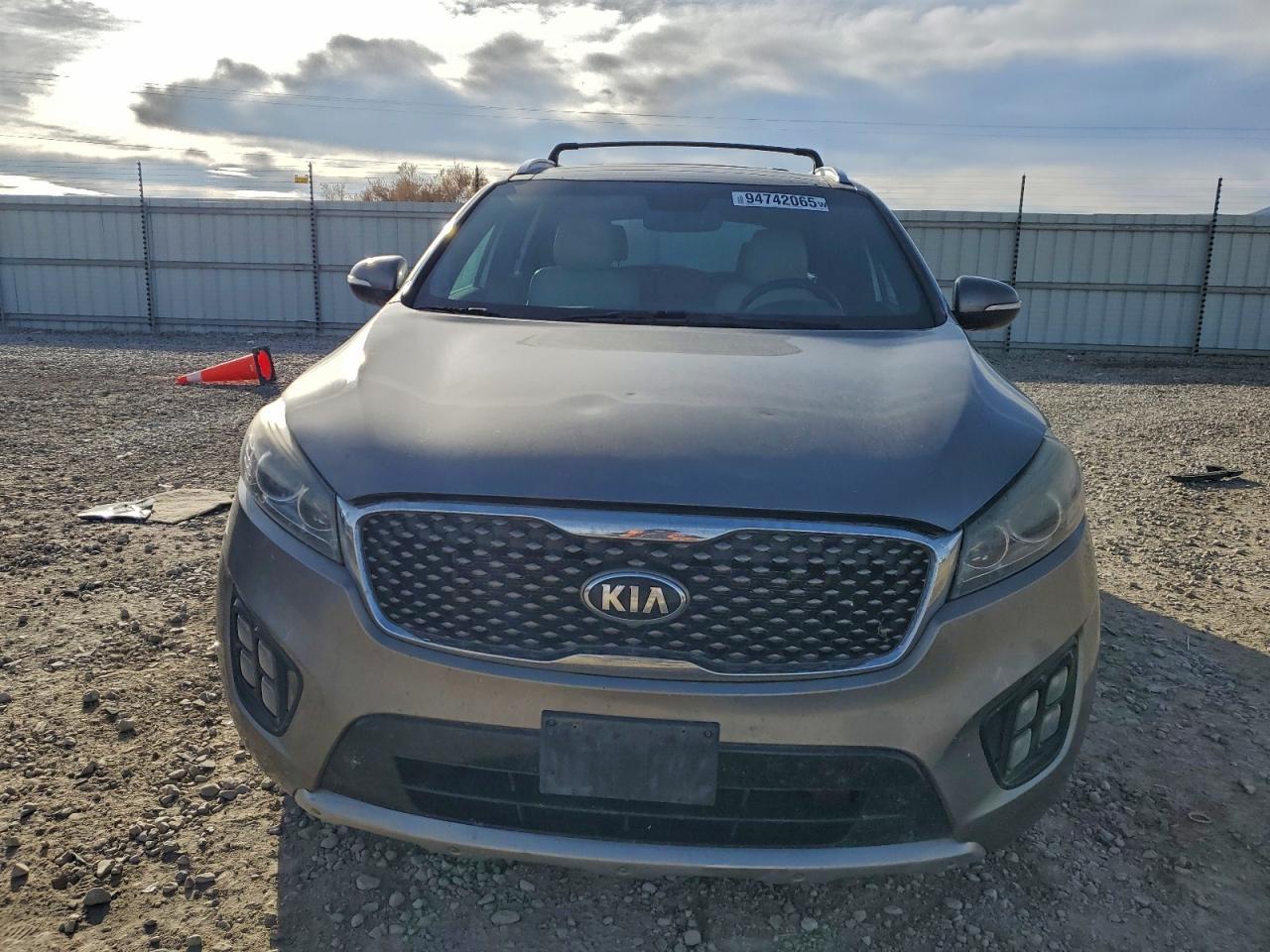 2016 KIA SORENTO
