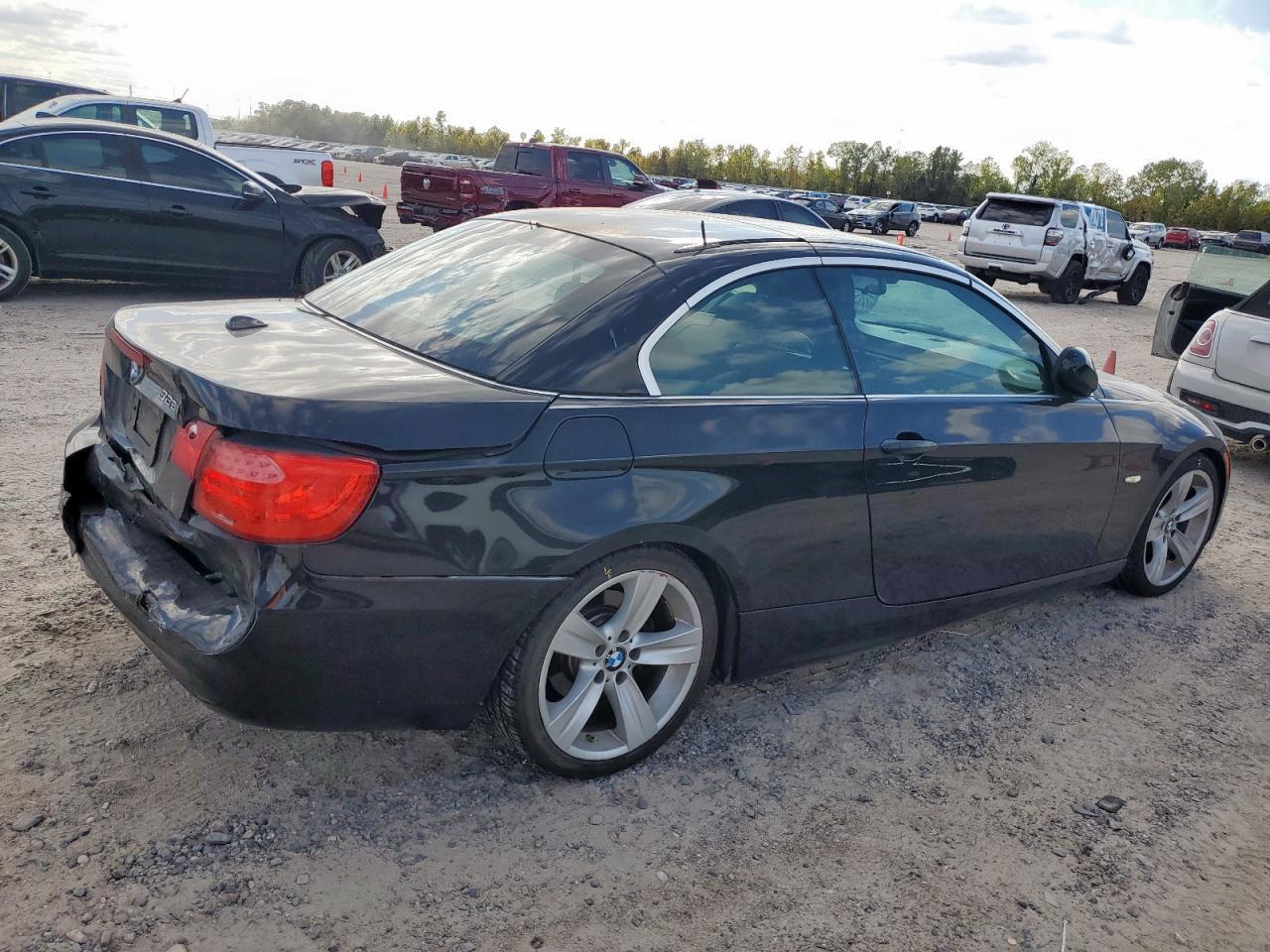 2011 BMW 3 SERIES