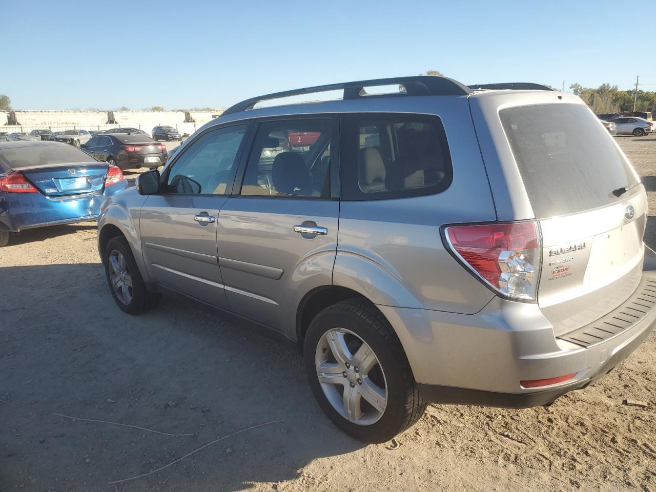 2010 SUBARU FORESTER