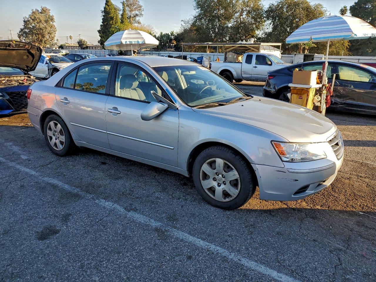 2010 HYUNDAI SONATA
