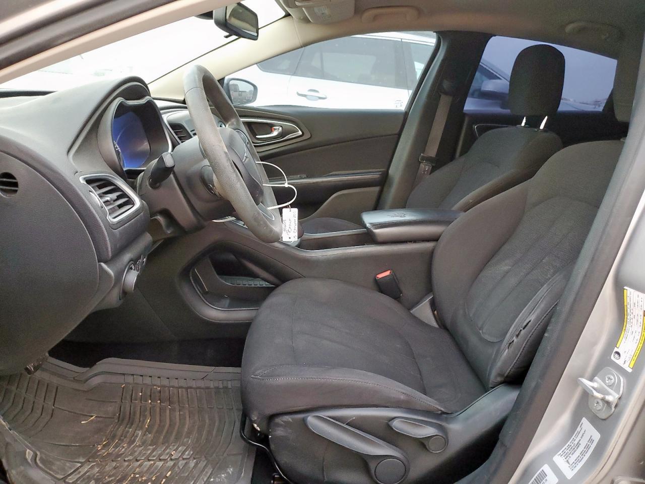 2015 CHRYSLER 200