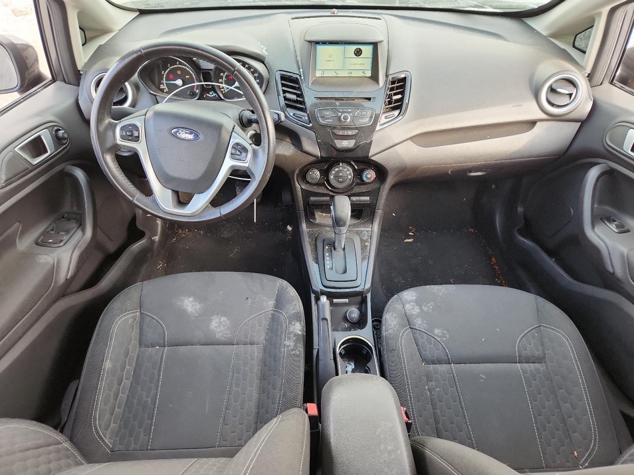 2016 FORD Fiesta