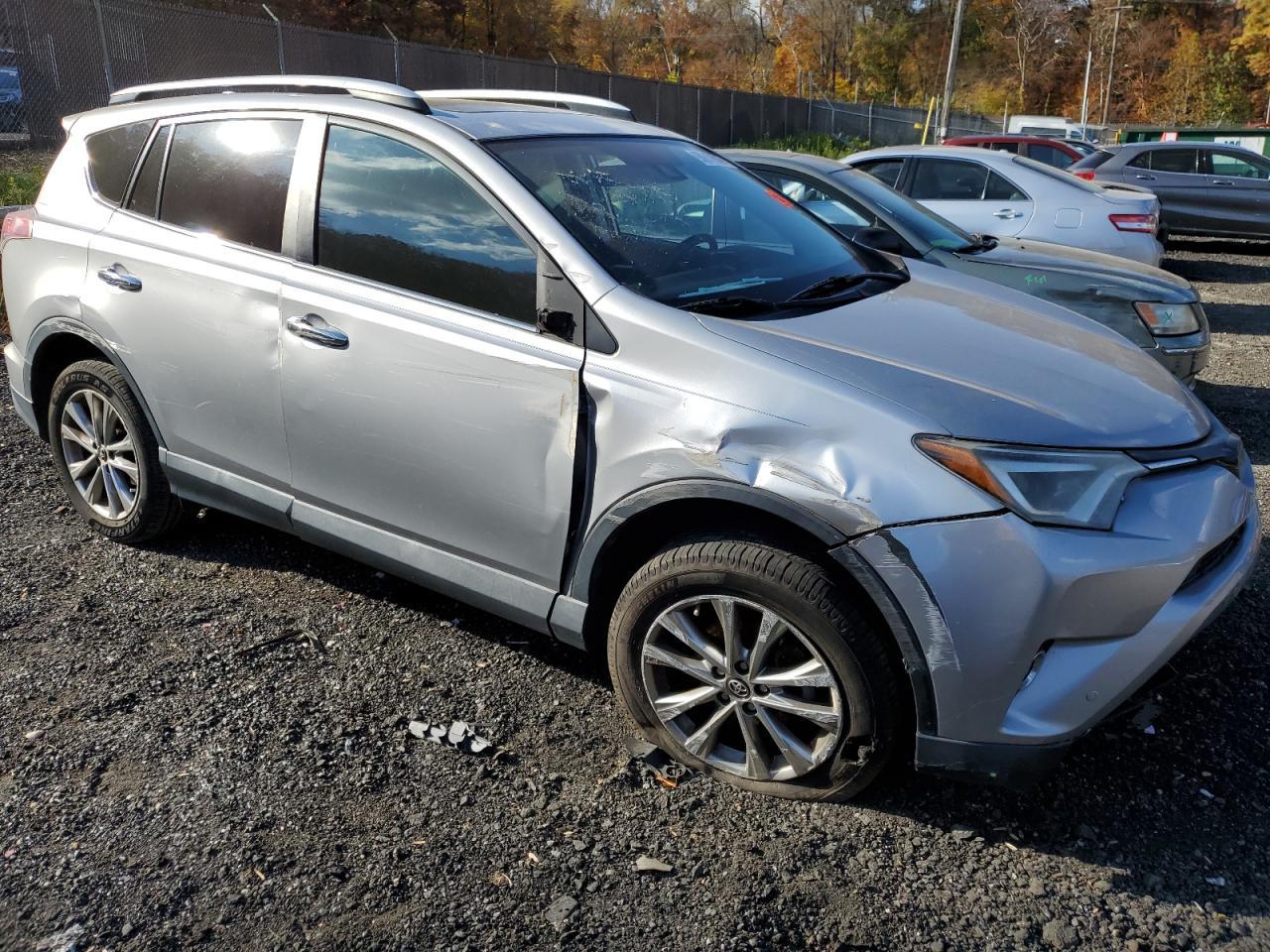2016 TOYOTA RAV4
