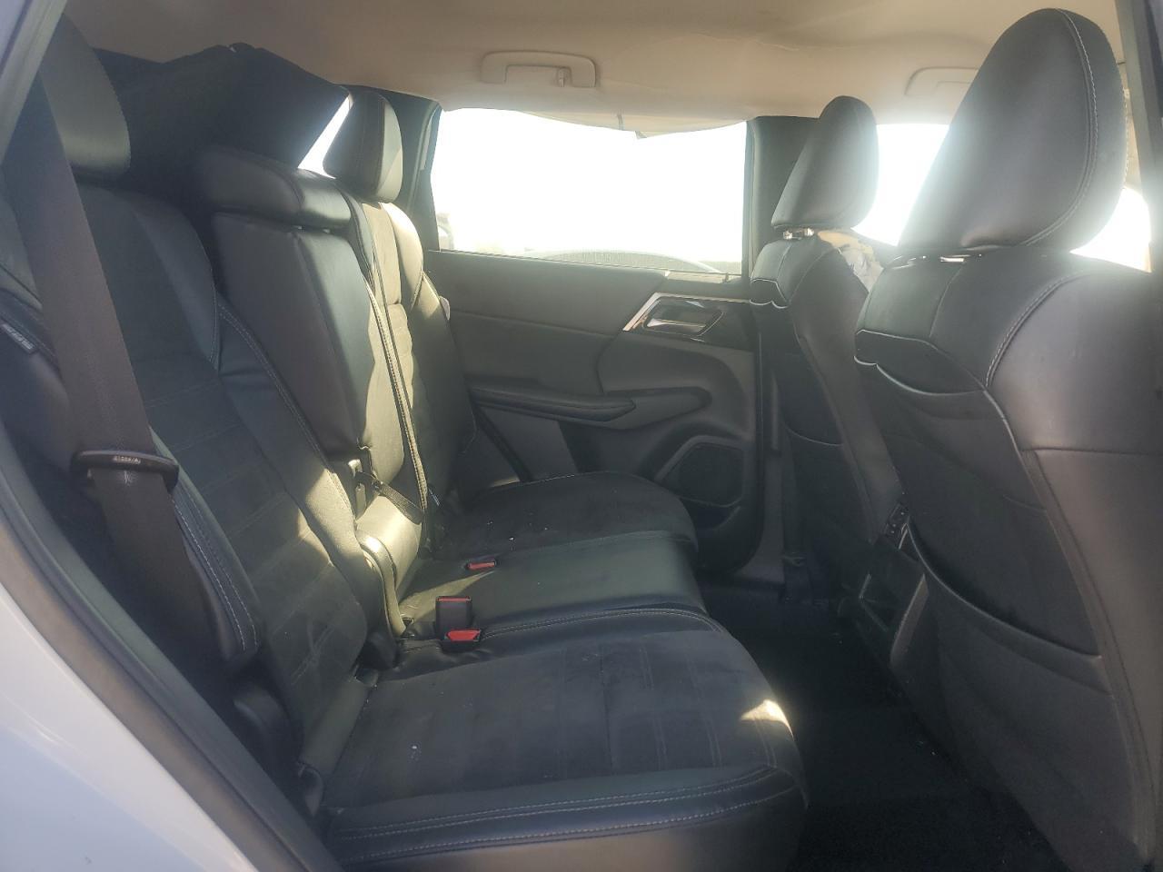 2022 MITSUBISHI outlander