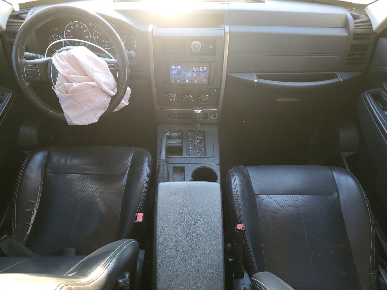 2012 JEEP Liberty