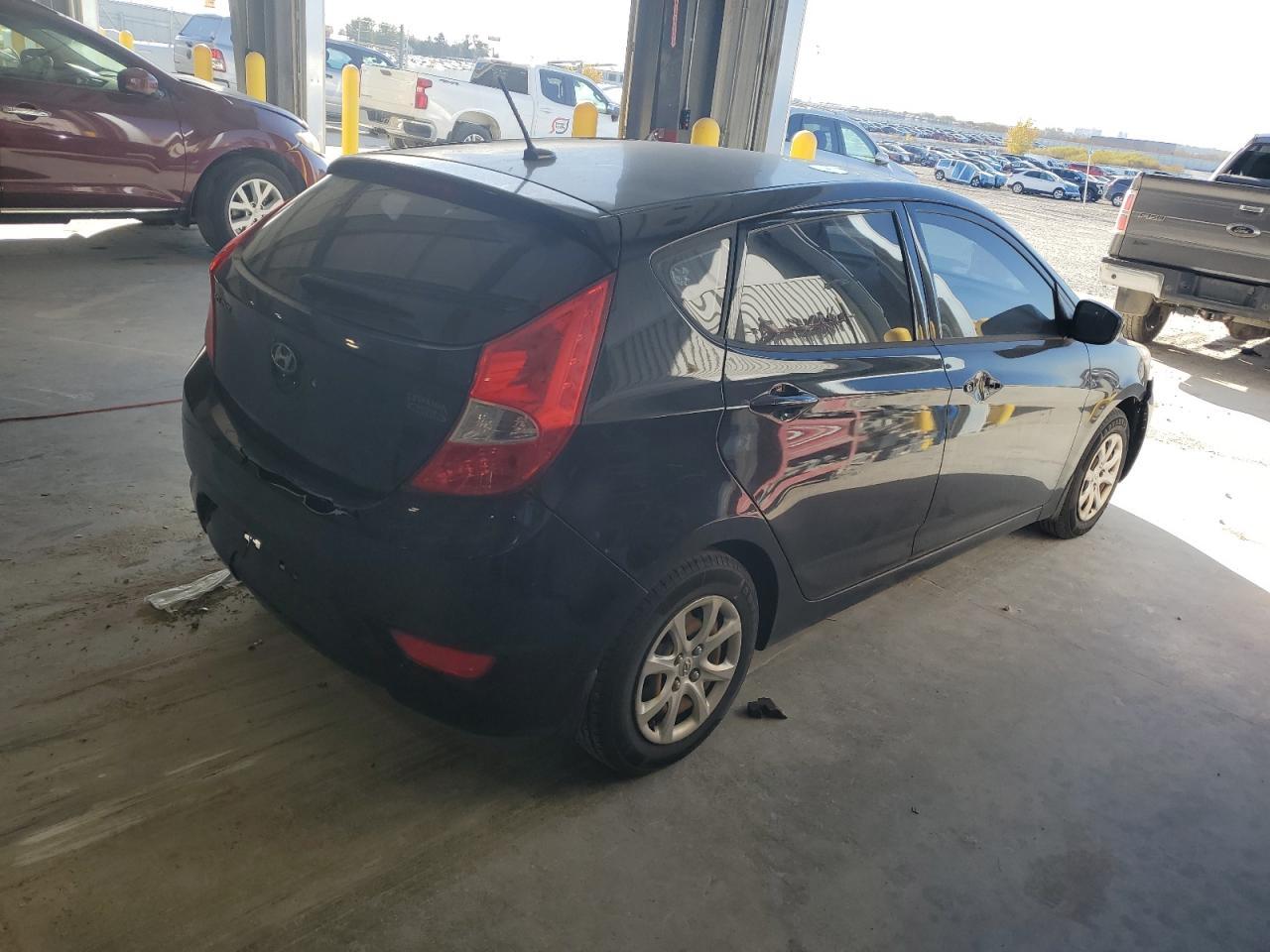2012 HYUNDAI ACCENT