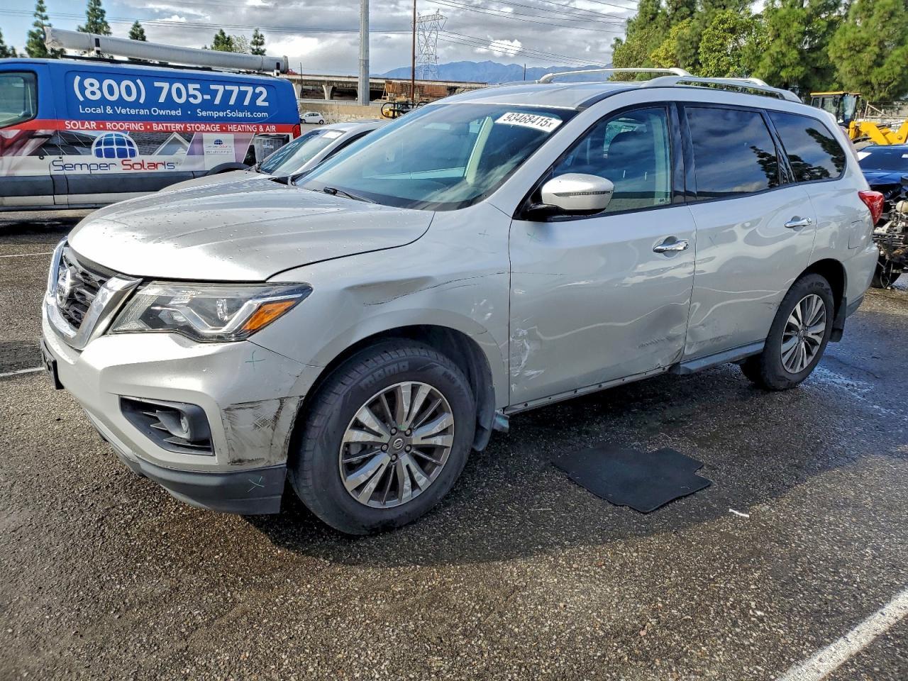 2017 NISSAN PATHFINDER