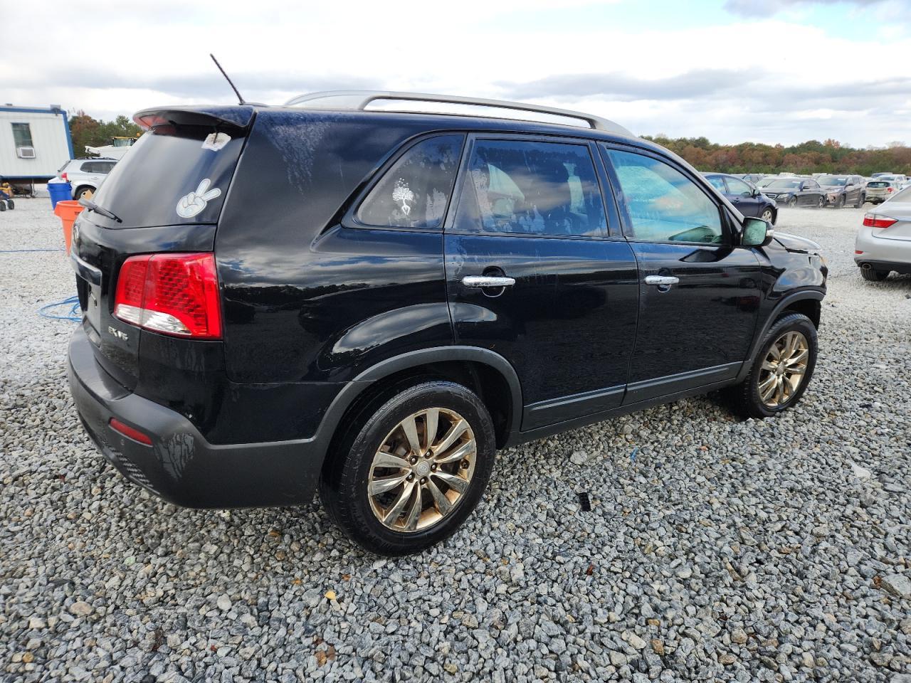 2011 KIA SORENTO