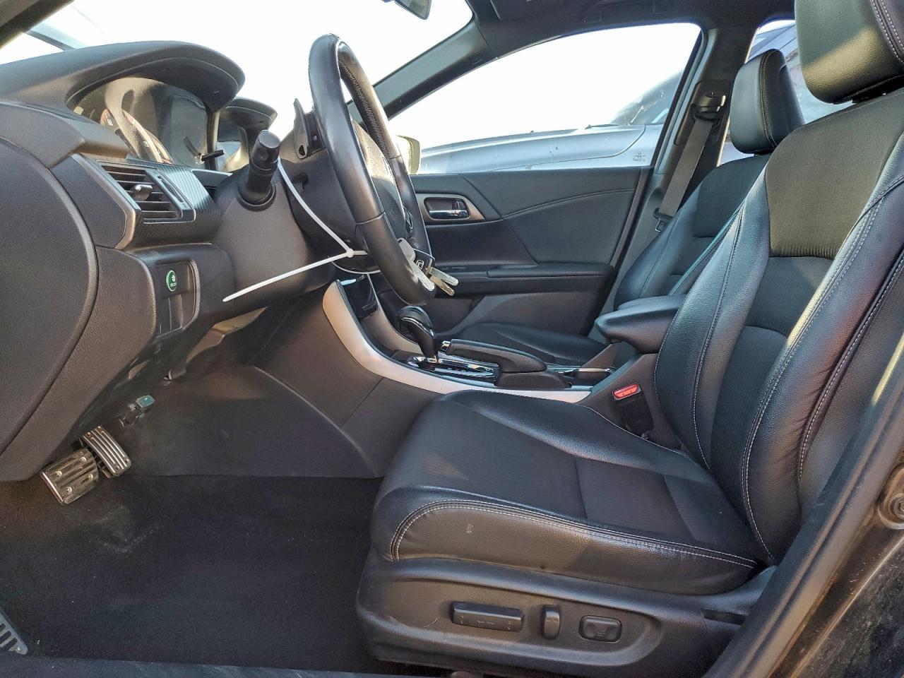 2017 HONDA ACCORD