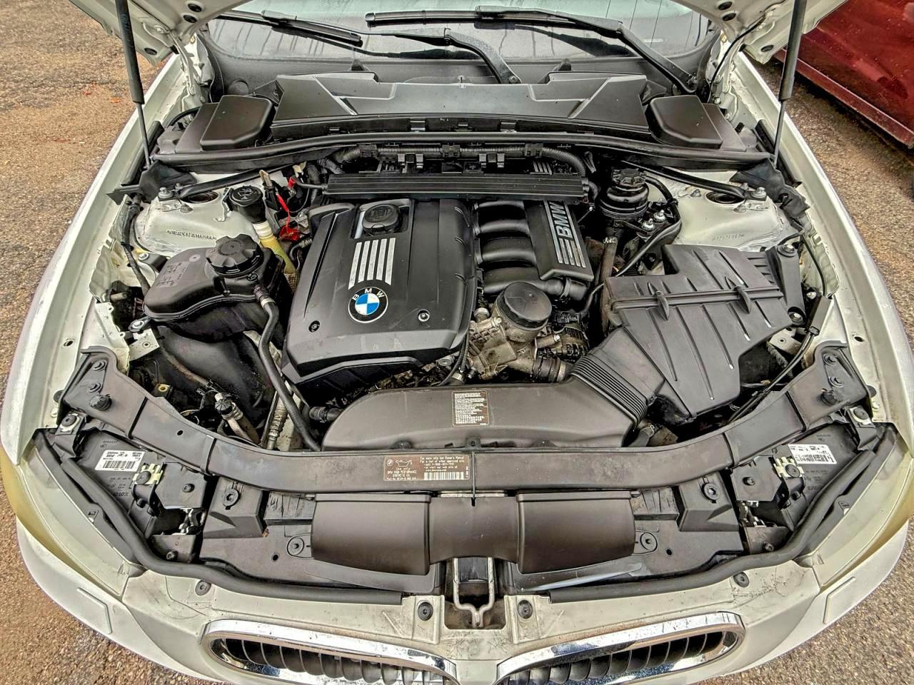 2011 BMW 3 SERIES