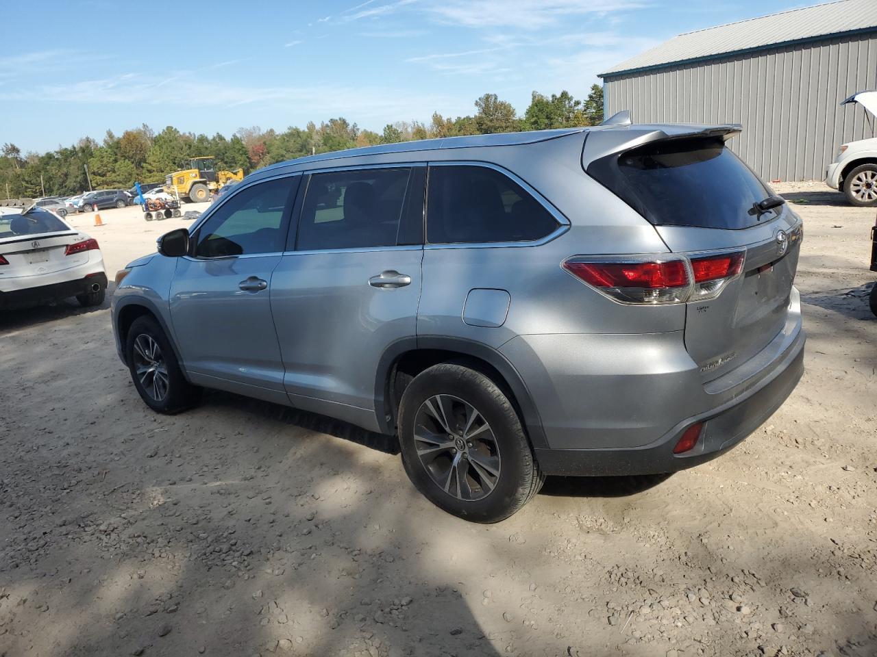 2016 TOYOTA HIGHLANDER