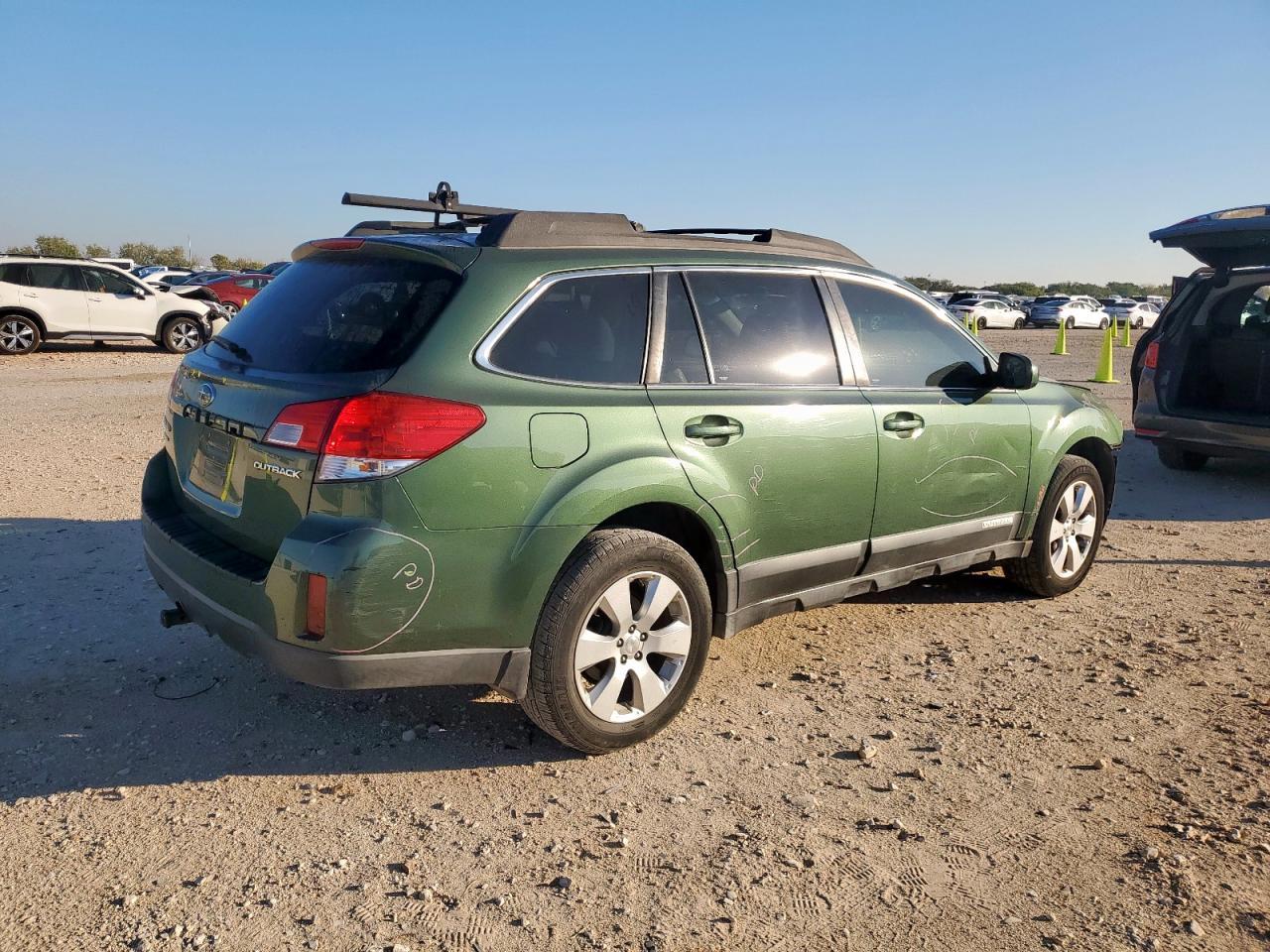 2010 SUBARU Outback
