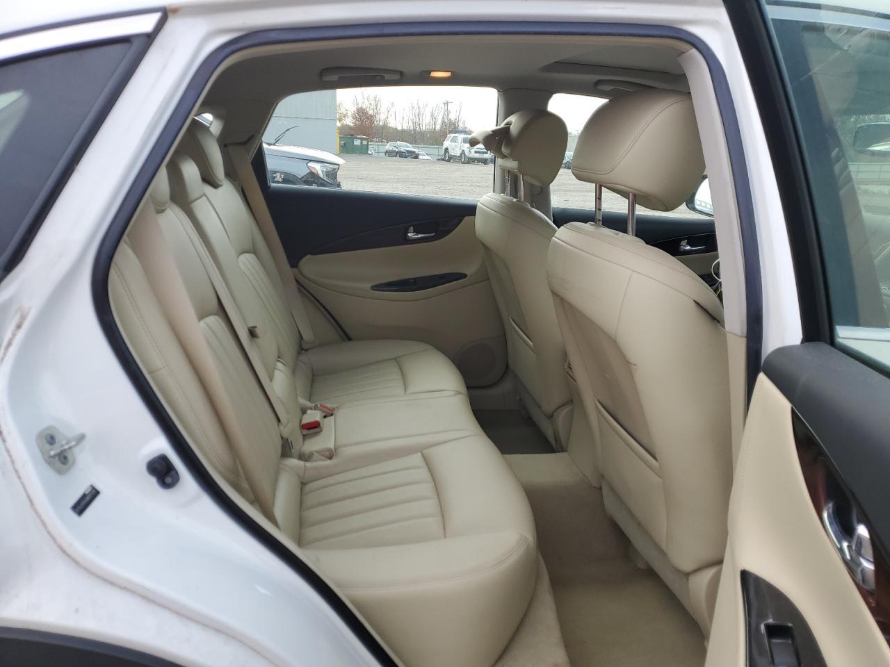 2016 INFINITI QX50