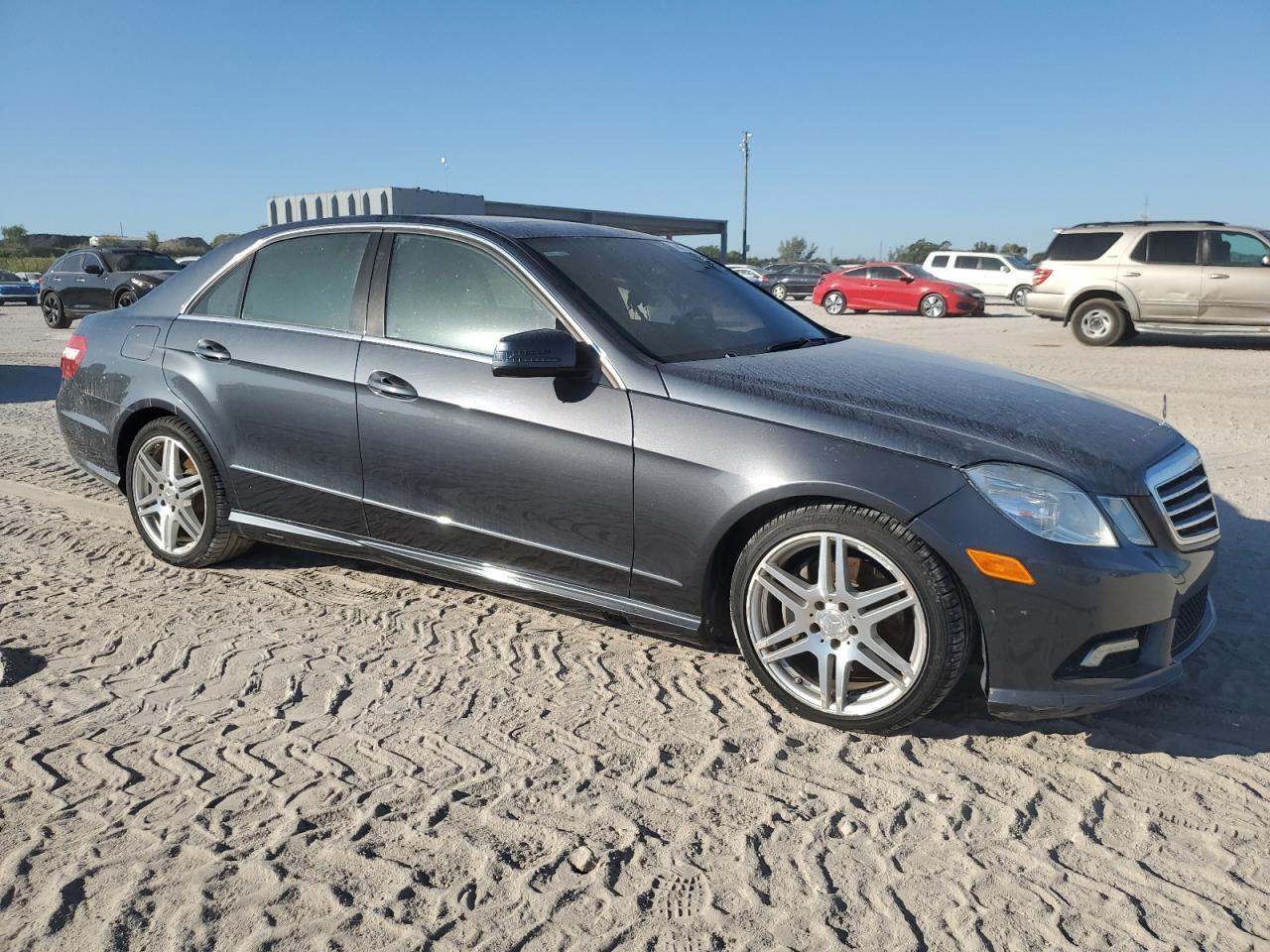 2011 MERCEDES-BENZ E-Class