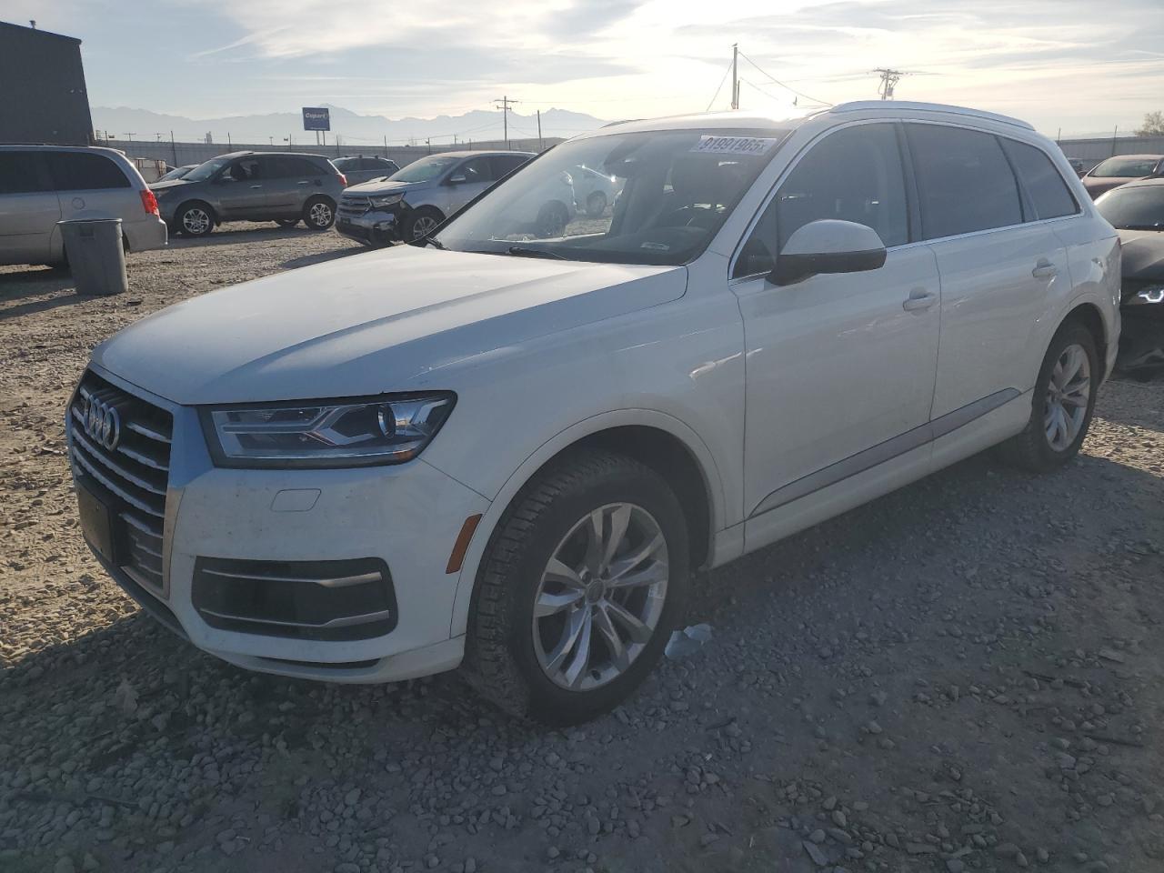 2017 AUDI Q7