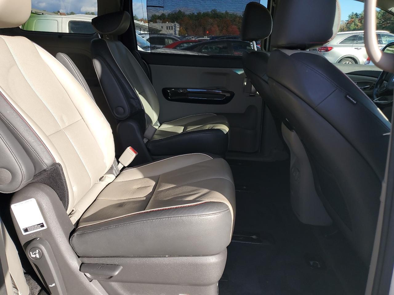 2016 KIA SEDONA