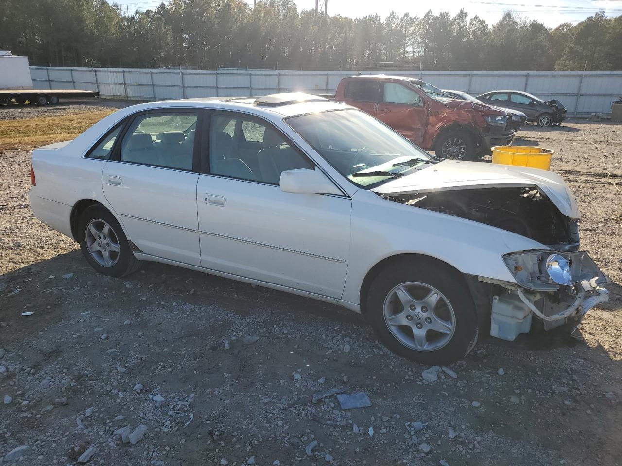 2000 TOYOTA Avalon