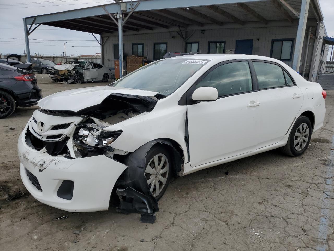 2011 TOYOTA COROLLA