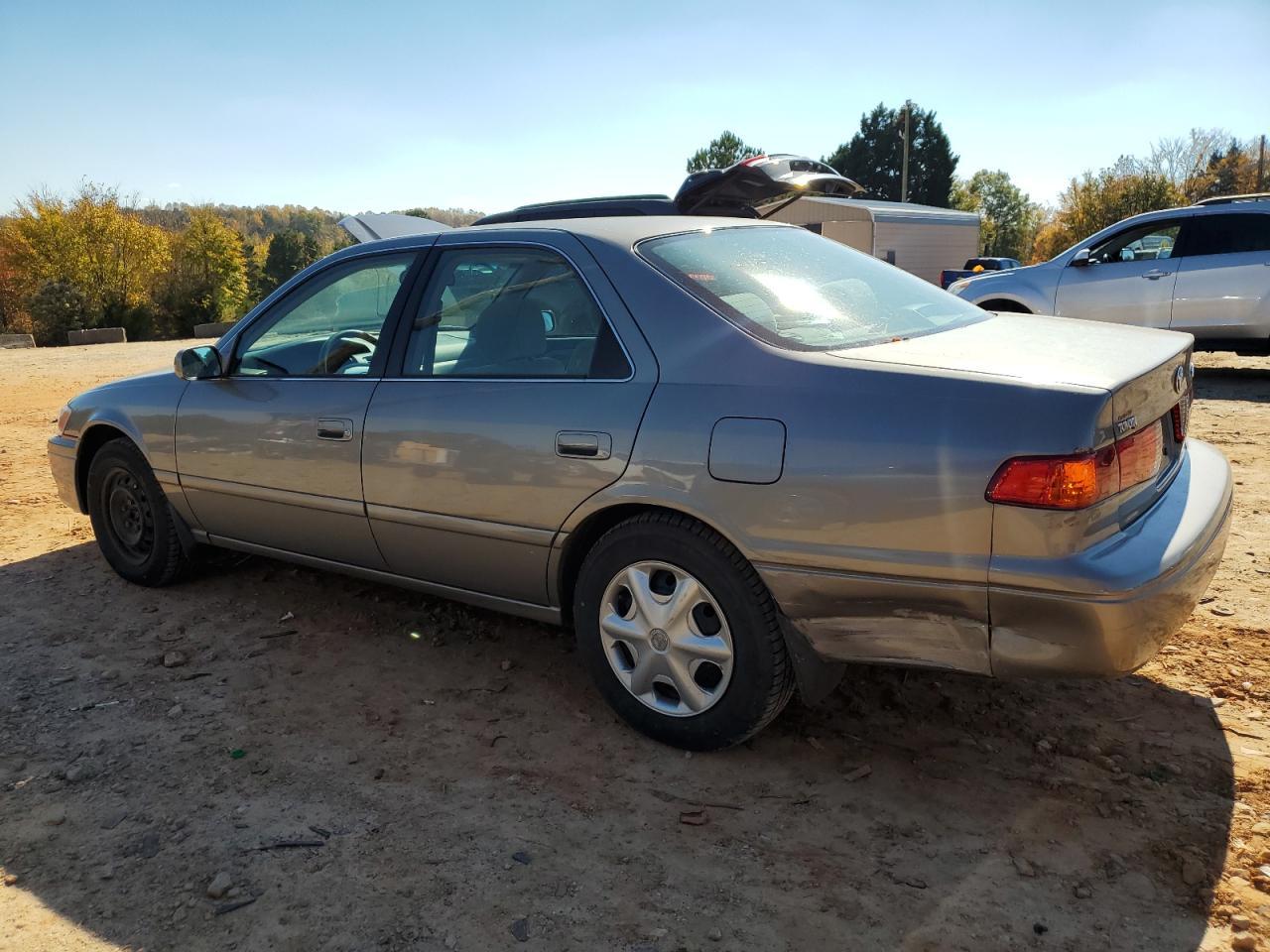 2001 TOYOTA CAMRY
