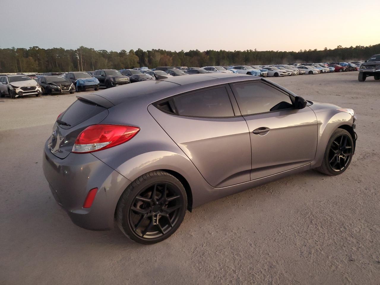 2016 HYUNDAI VELOSTER