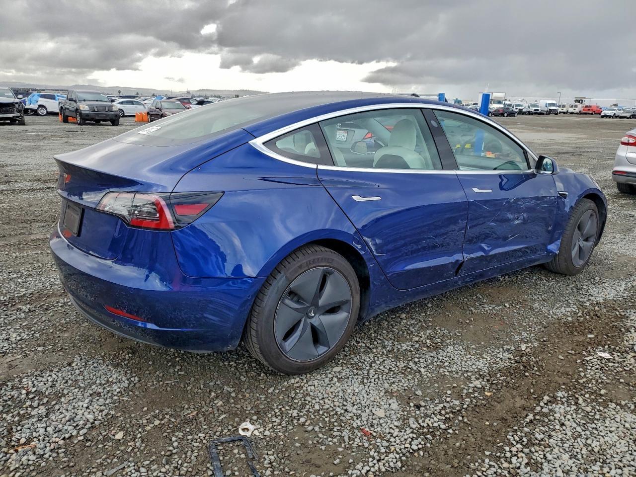 2020 TESLA MODEL 3