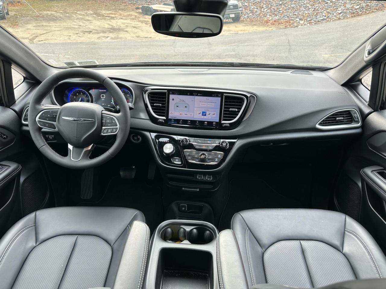 2025 CHRYSLER Pacifica