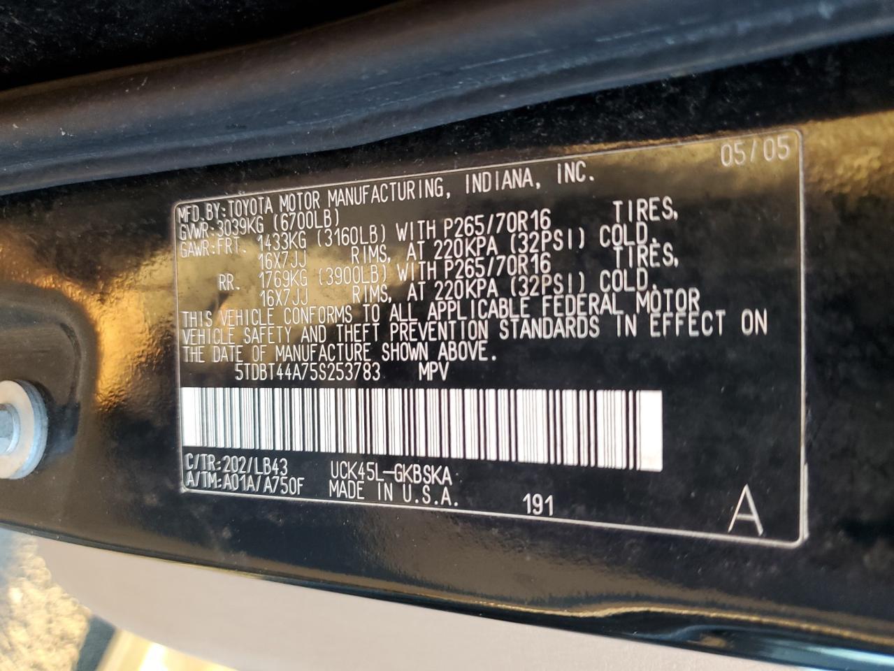 2005 TOYOTA Sequoia