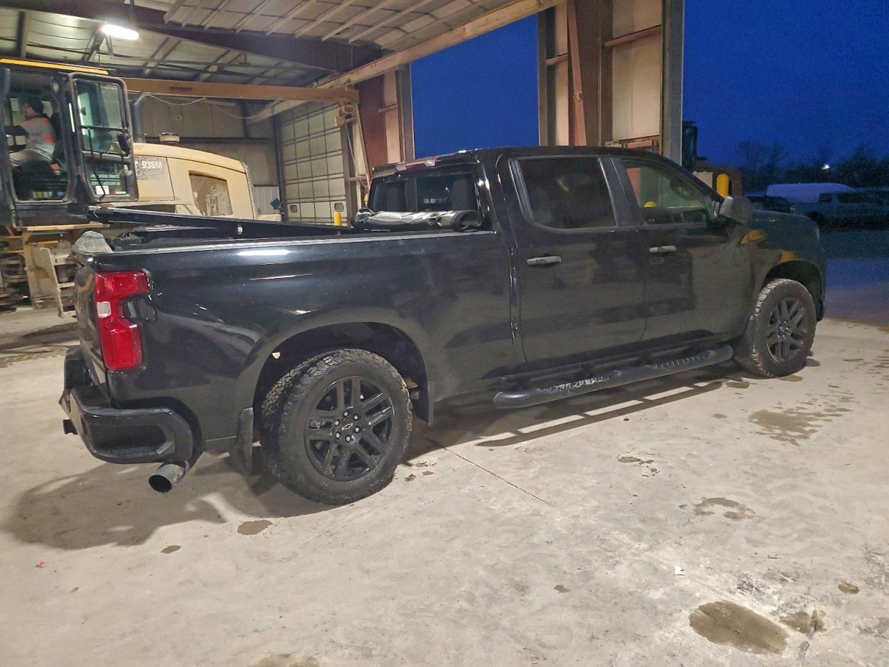 2021 CHEVROLET Silverado