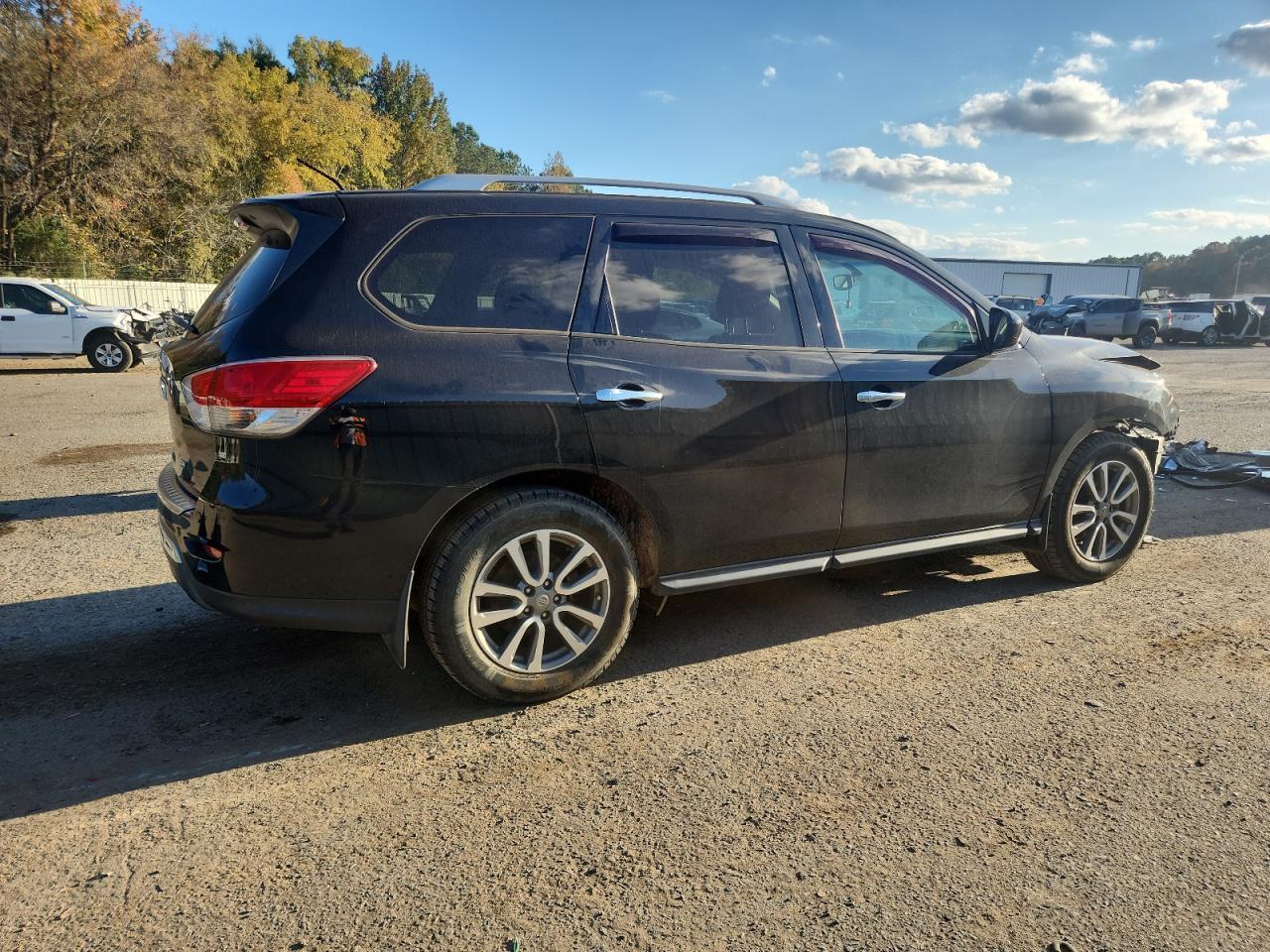 2015 NISSAN PATHFINDER