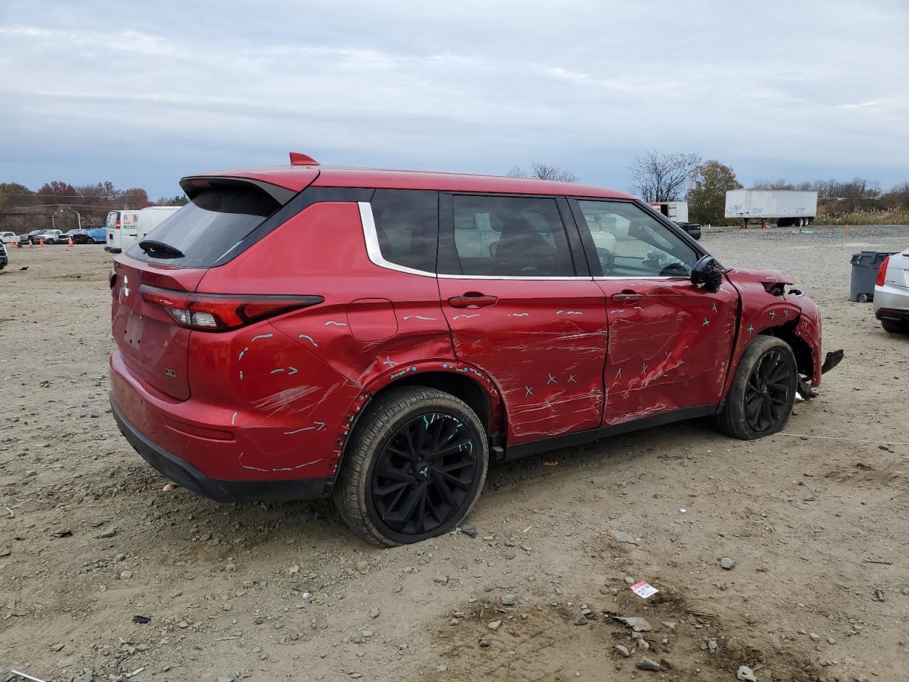 2023 MITSUBISHI outlander