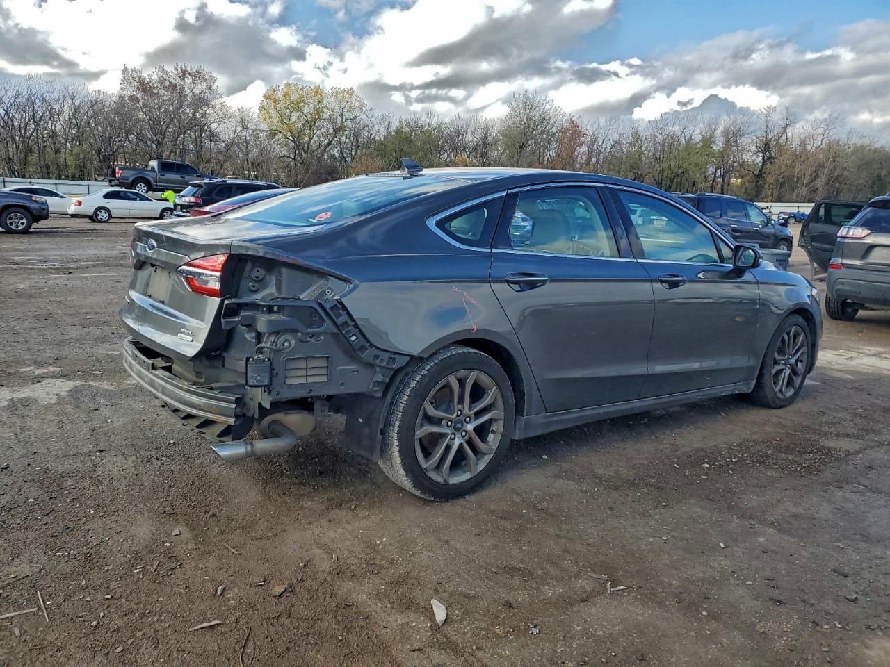 2019 FORD FUSION
