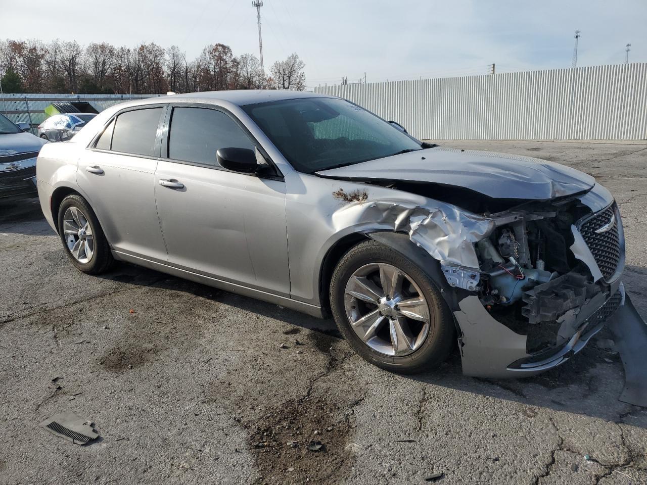 2018 CHRYSLER 300