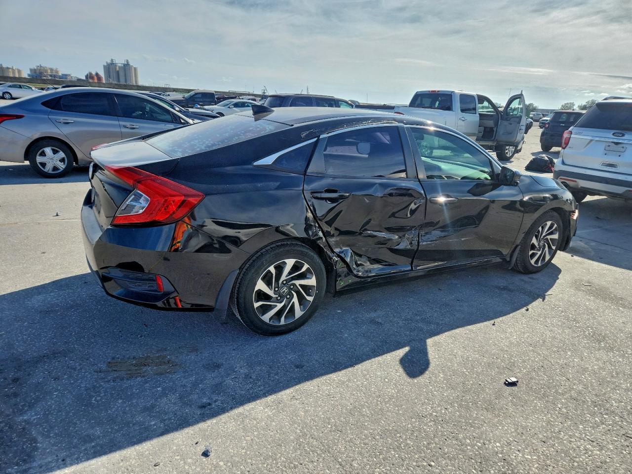 2018 HONDA CIVIC