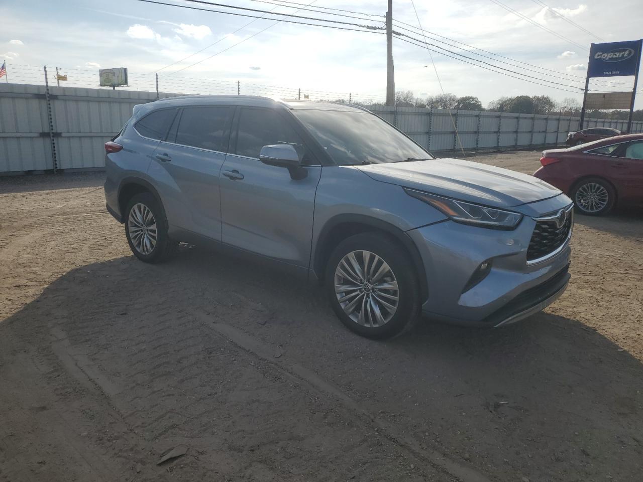 2022 TOYOTA HIGHLANDER