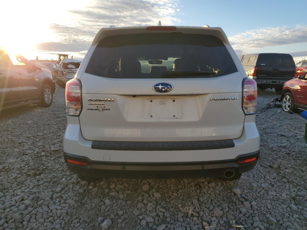 2018 SUBARU FORESTER