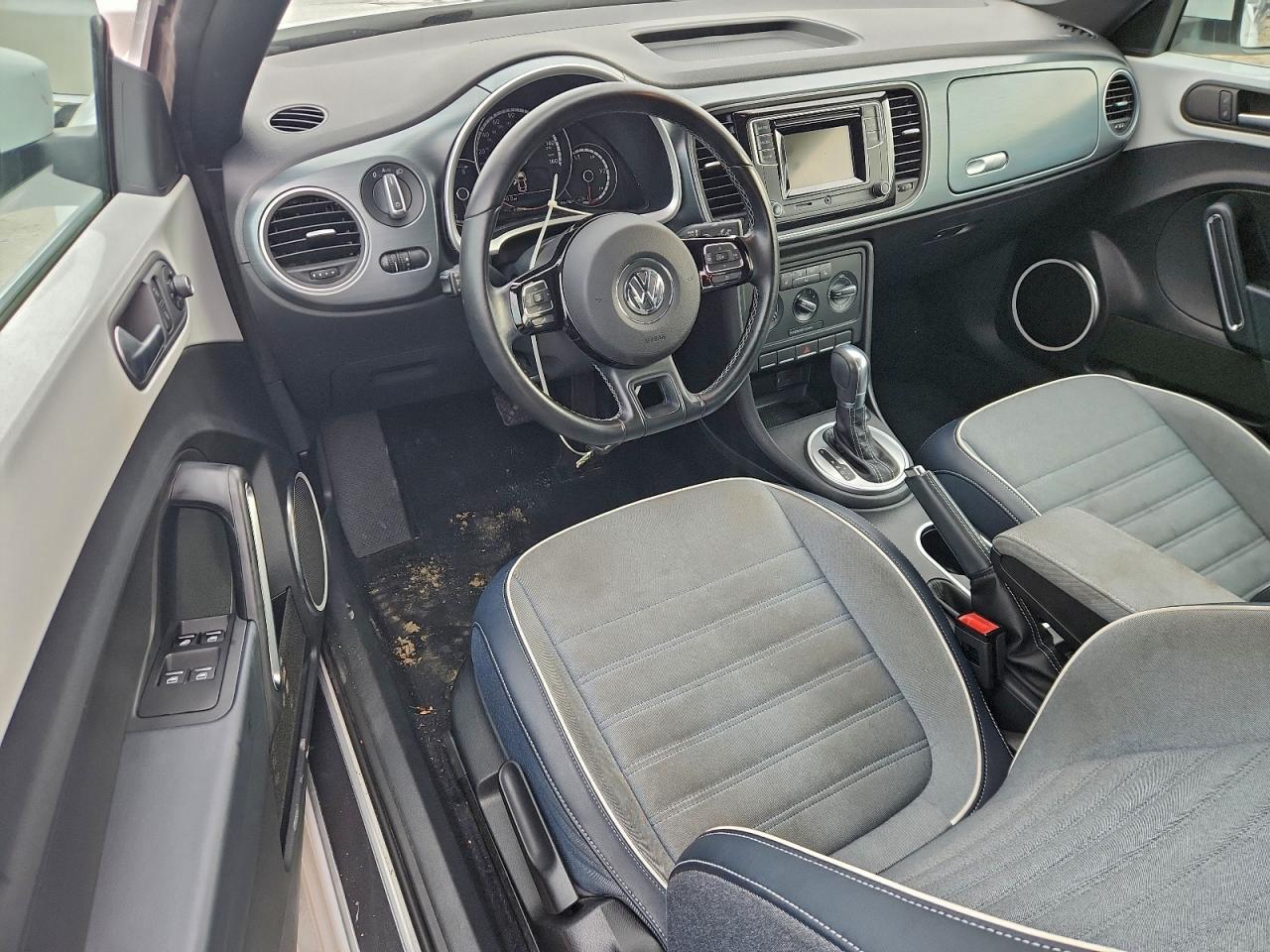 2016 VOLKSWAGEN Beetle