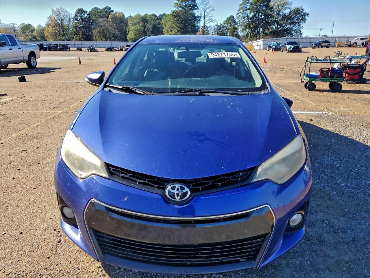 2015 TOYOTA COROLLA