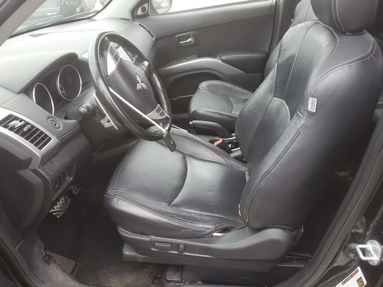 2010 MITSUBISHI outlander