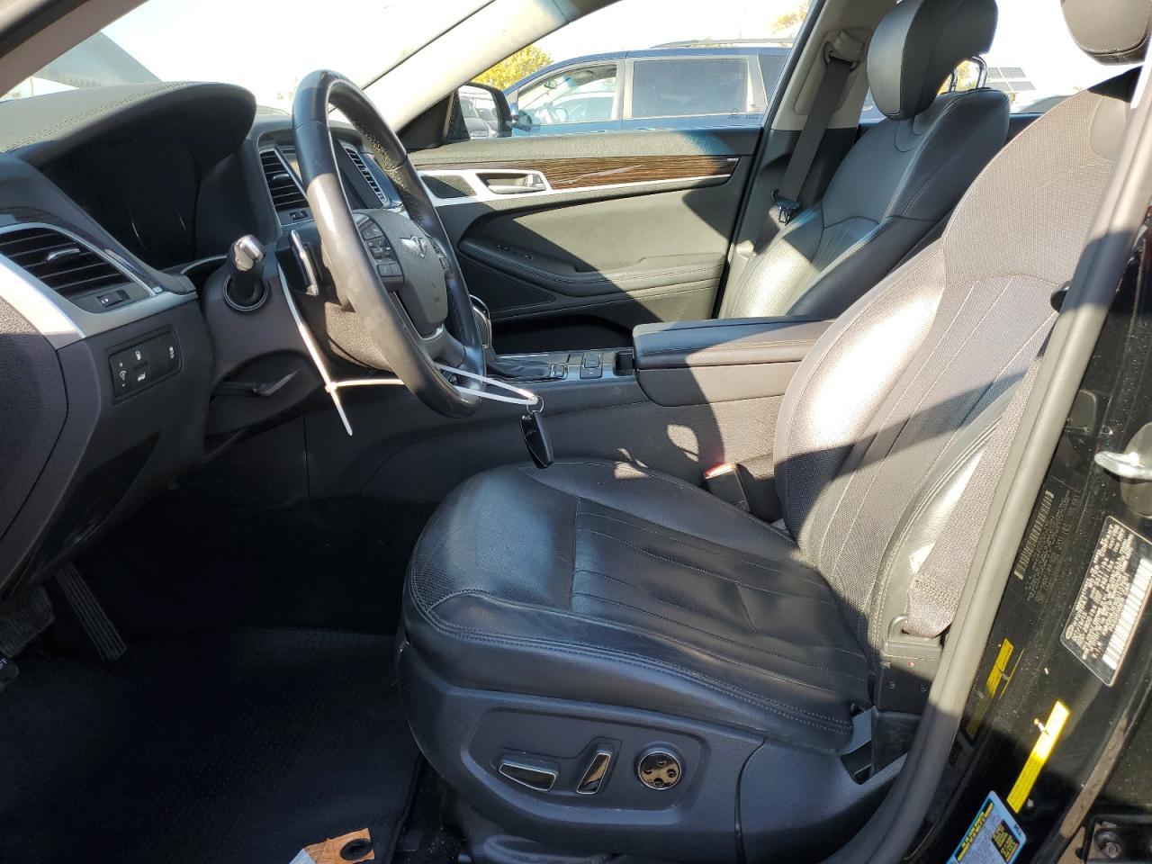 2016 HYUNDAI GENESIS