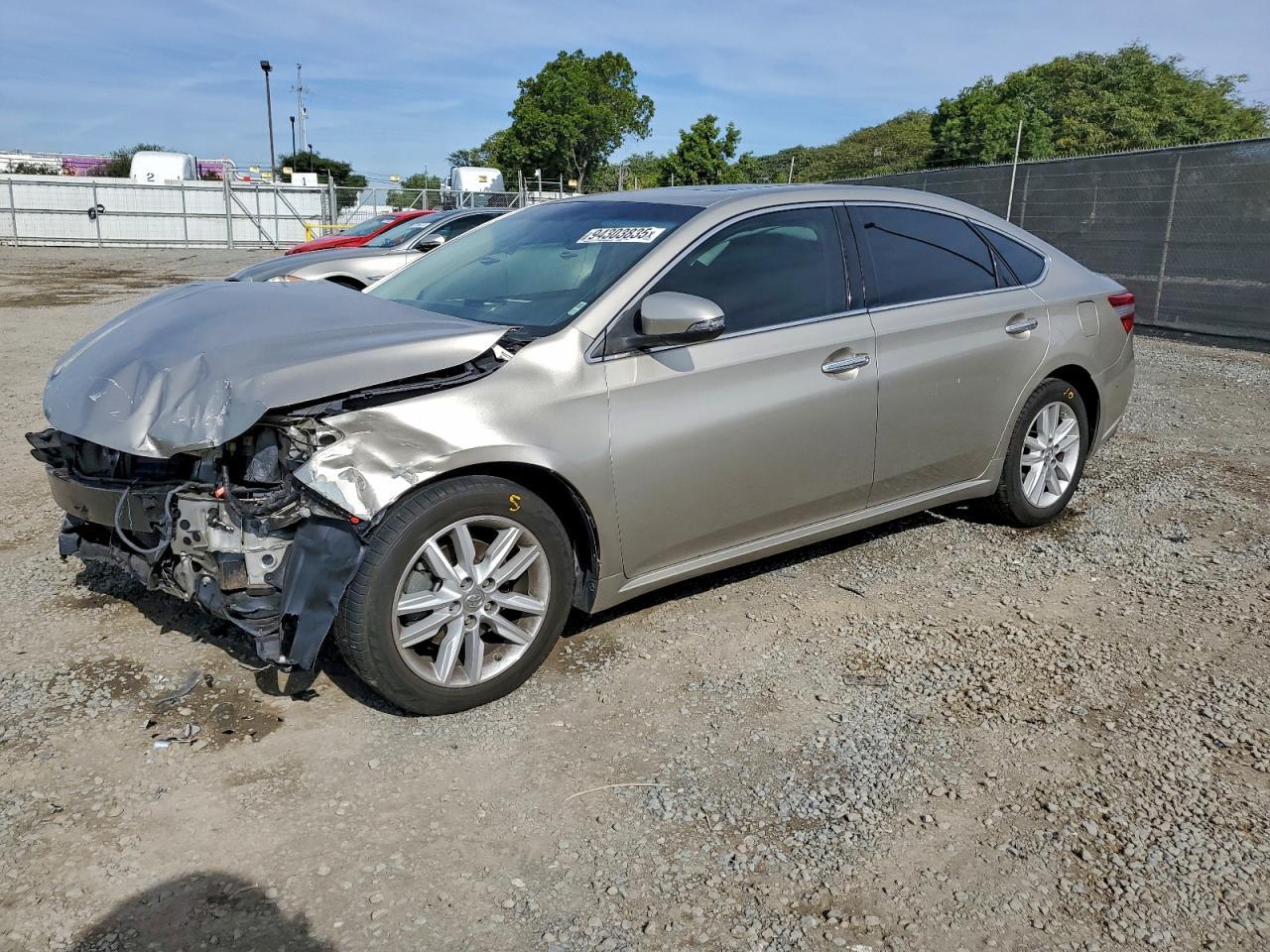 2013 TOYOTA Avalon