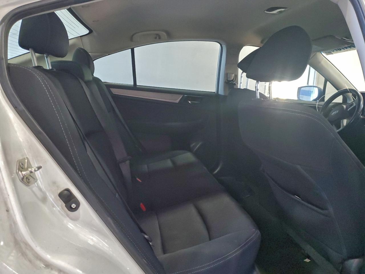 2015 SUBARU Legacy