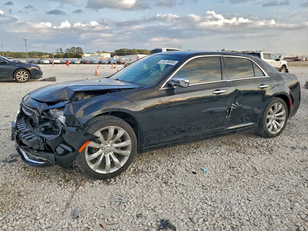 2019 CHRYSLER 300
