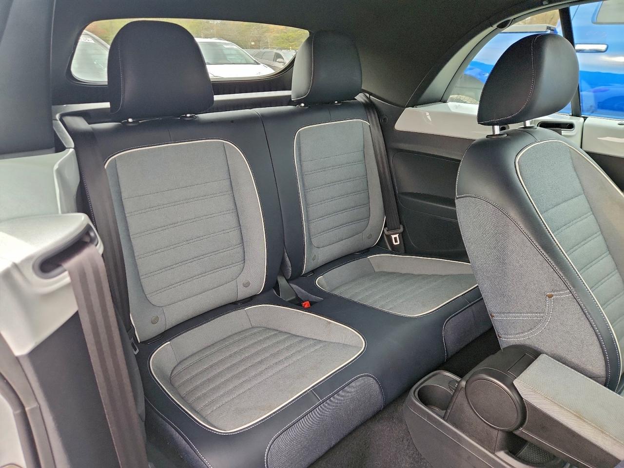 2016 VOLKSWAGEN Beetle