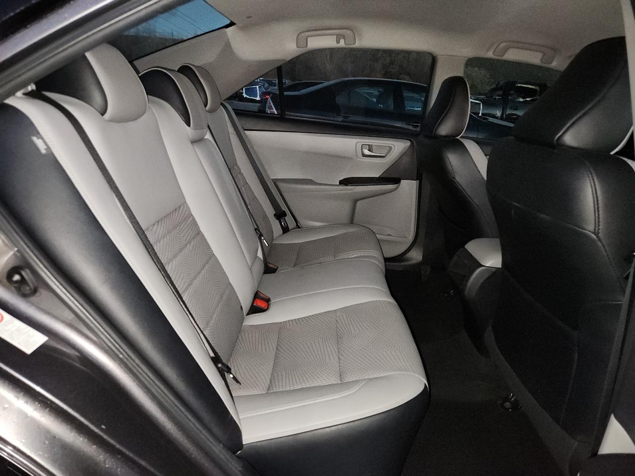 2016 TOYOTA CAMRY