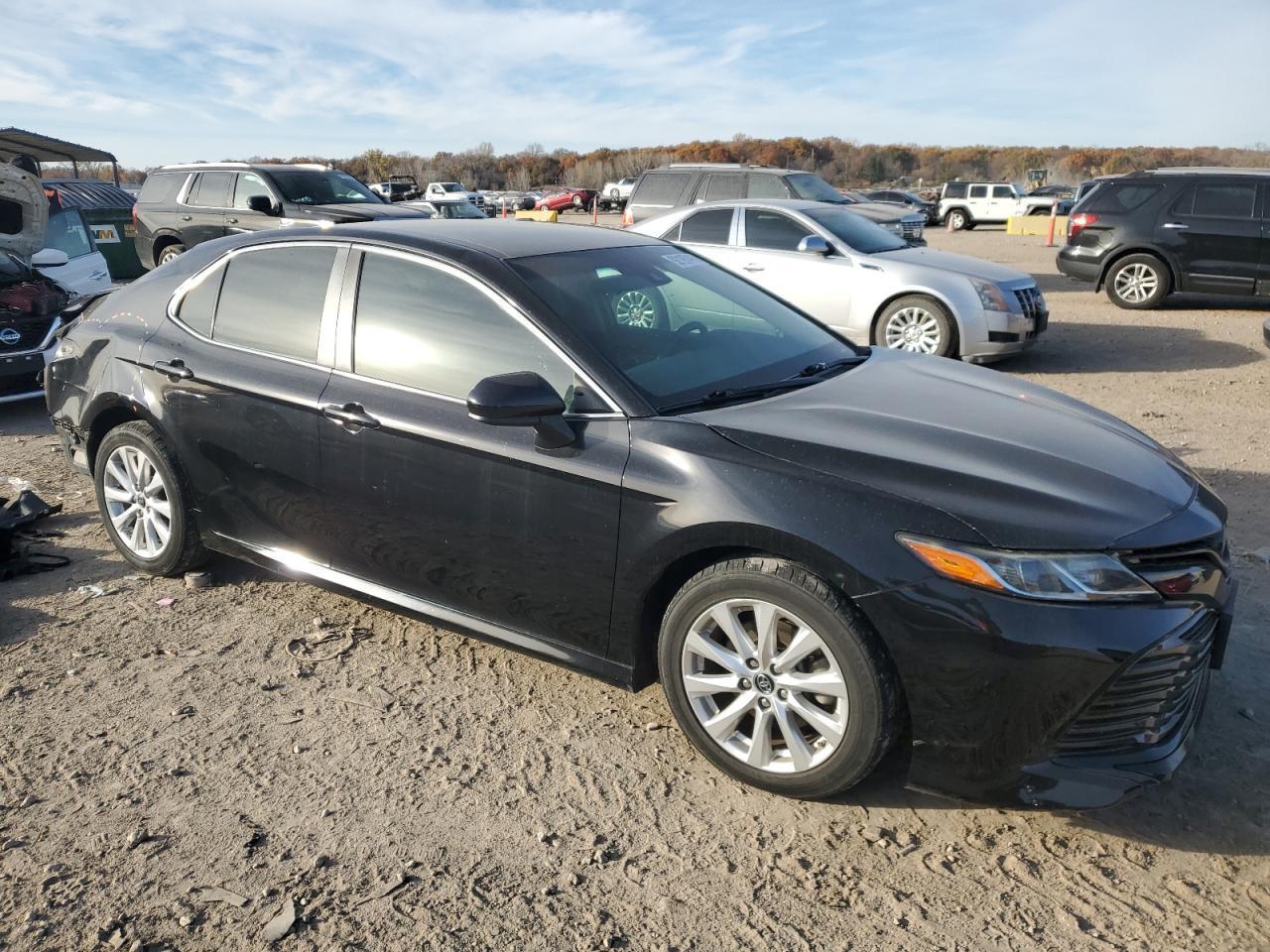 2018 TOYOTA CAMRY