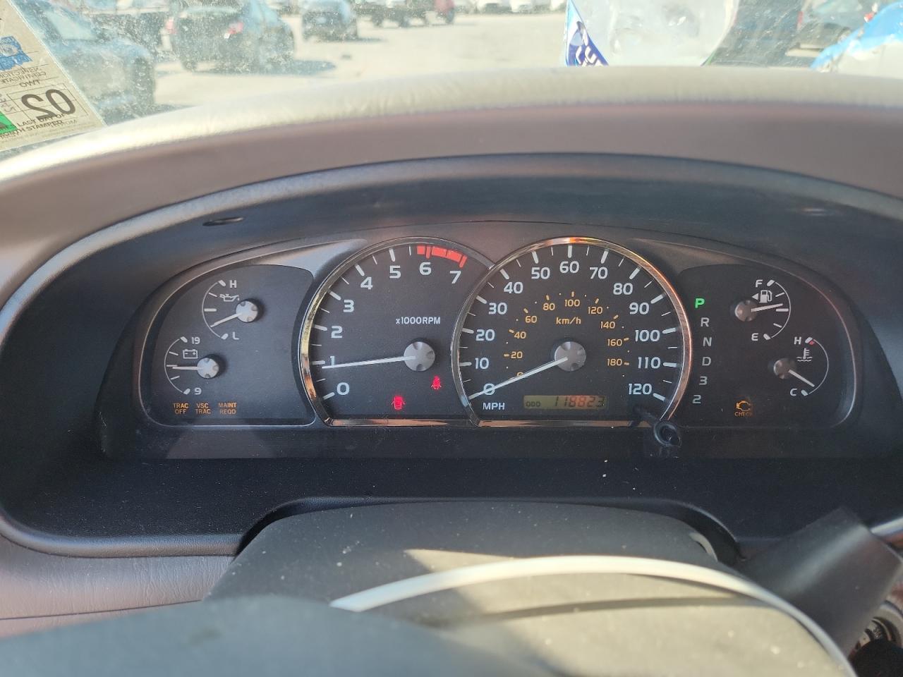 2005 TOYOTA Sequoia