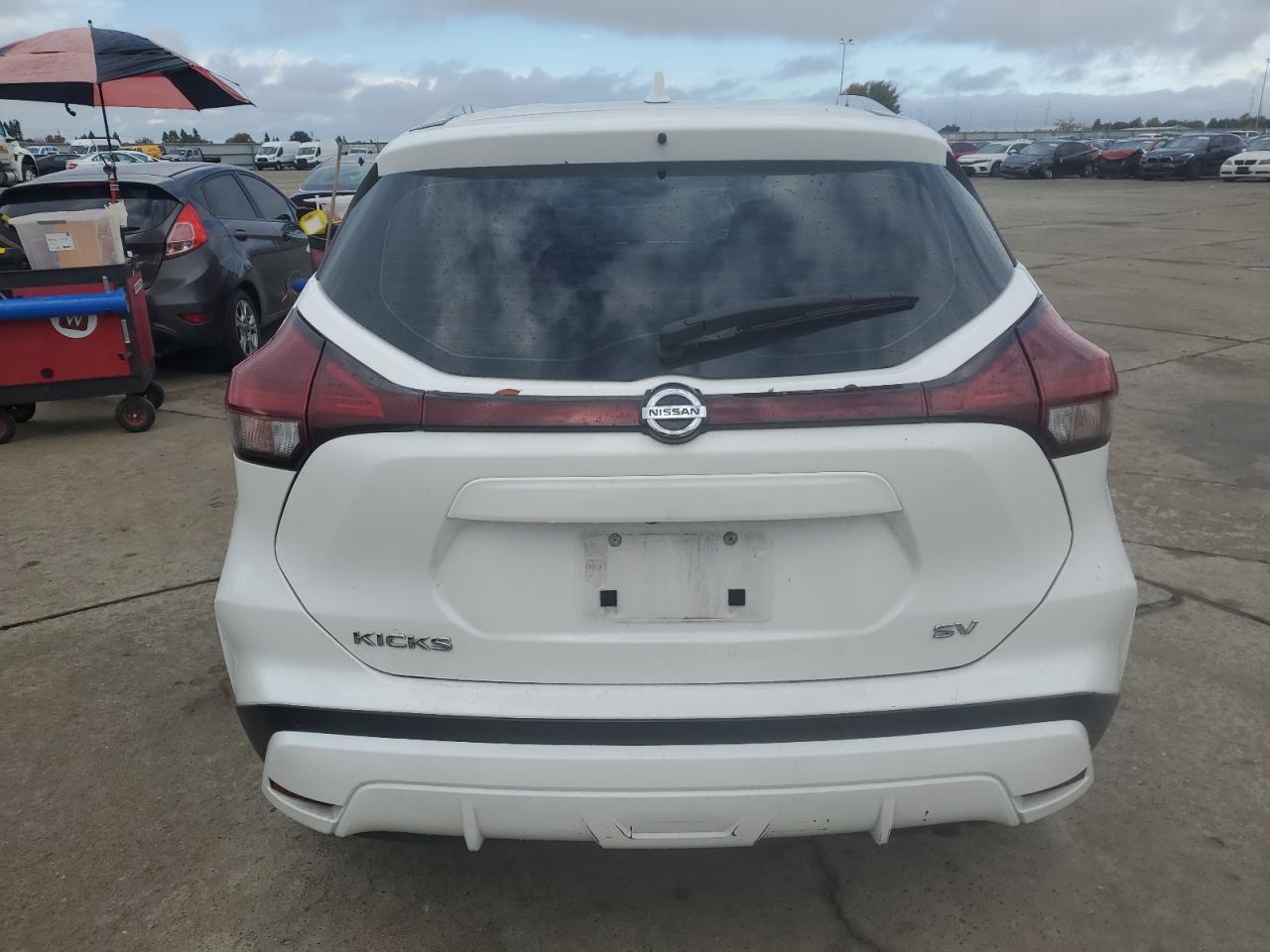 2021 NISSAN KICKS